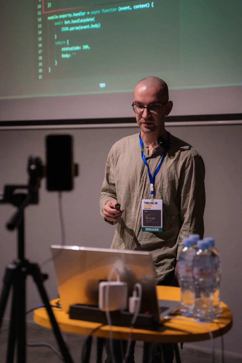 Photo from Tbilisi JS Conf #322