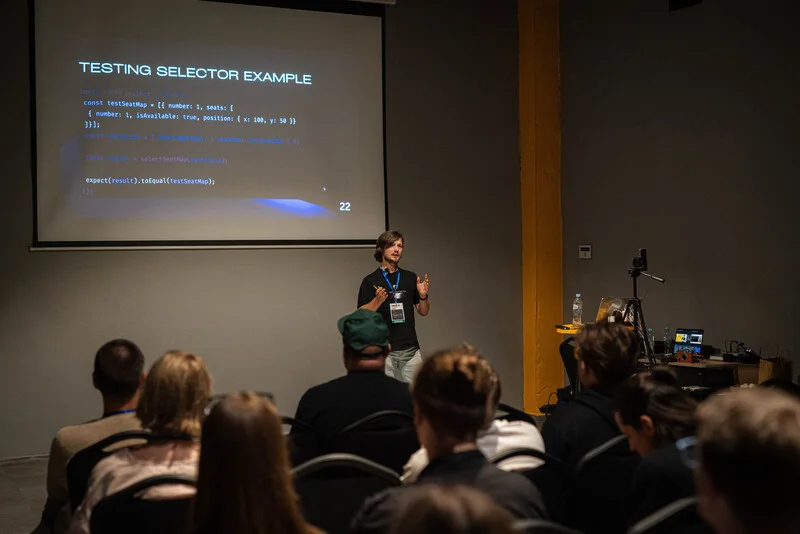 Photo from Tbilisi JS Conf #488