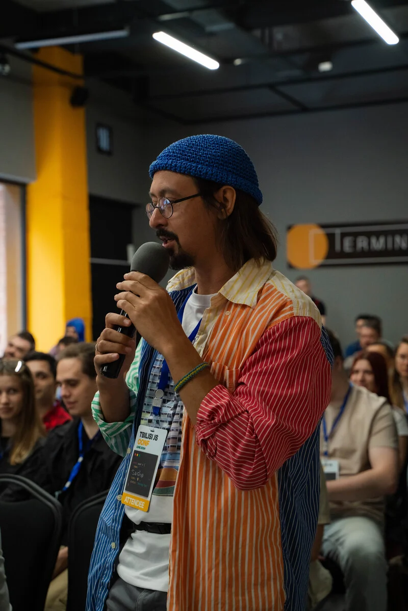 Photo from Tbilisi JS Conf #577
