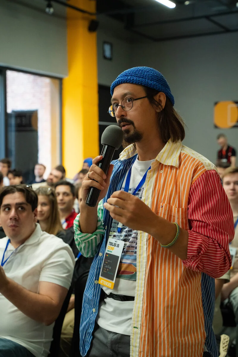 Photo from Tbilisi JS Conf #578